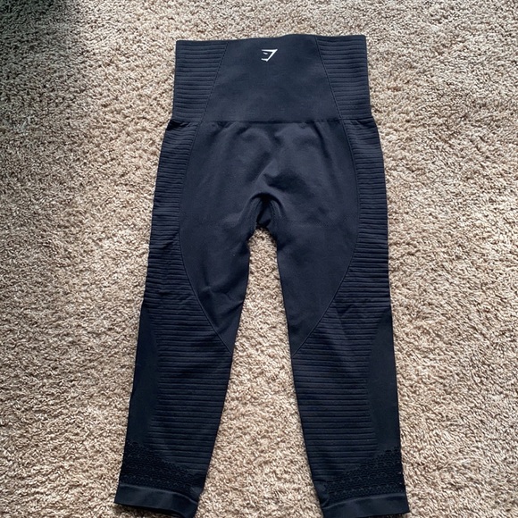 Gymshark Energy Seamless Black XS Cropped Leggings - Picture 4 of 5